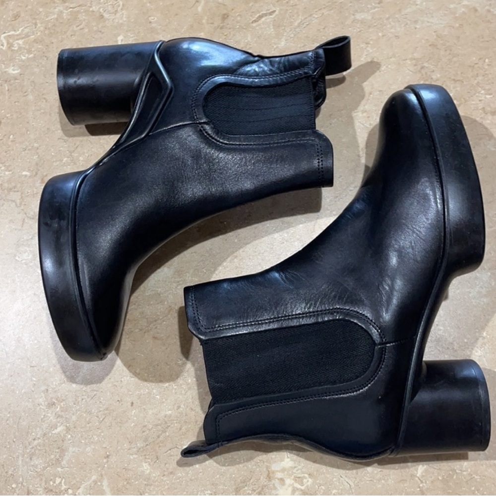 Ecco boots